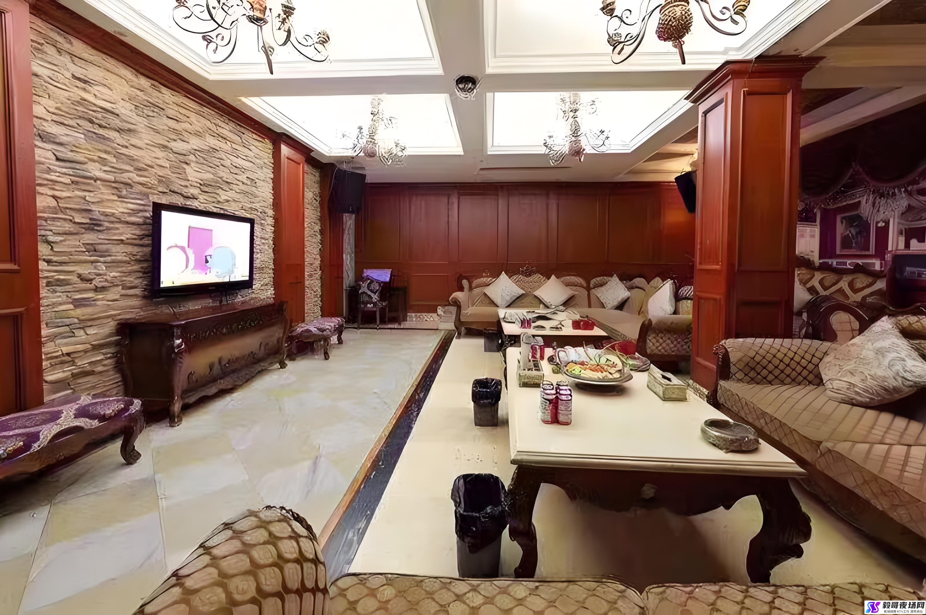 广州夜生活招聘指南：酒吧体验与工作机会