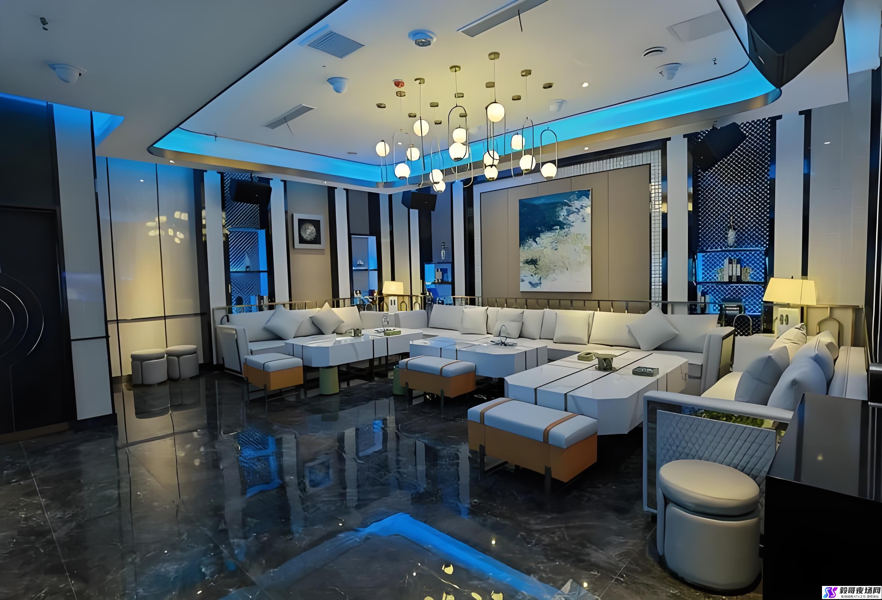 探索广州夜生活：十大必去酒吧推荐与指南